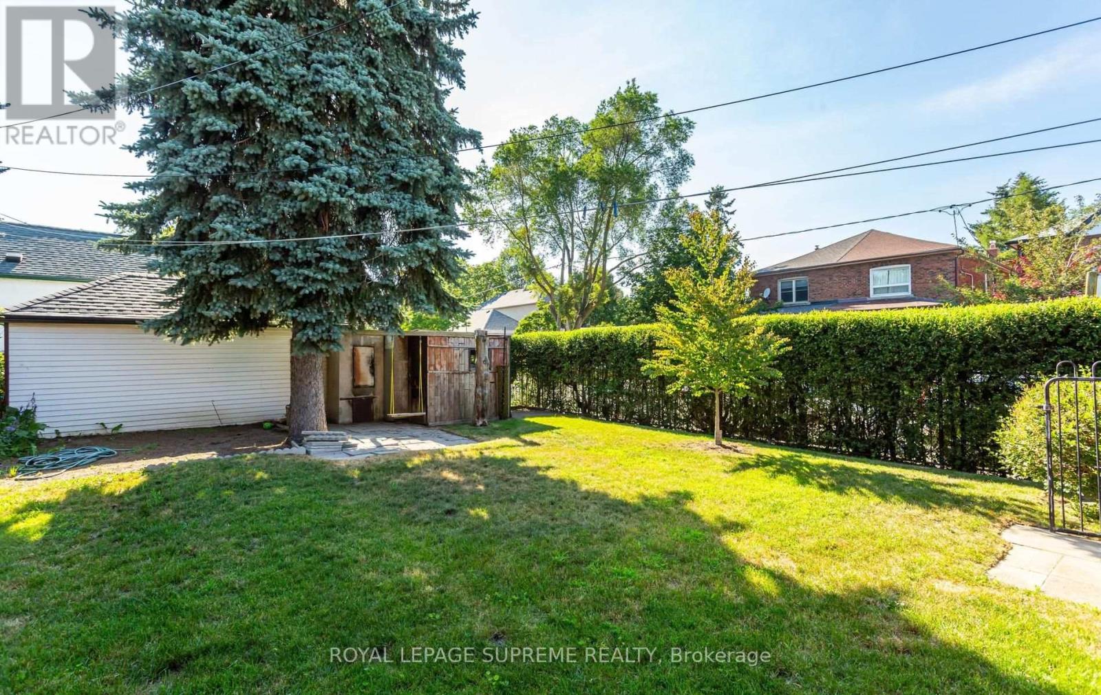 50 Brookside Avenue, Toronto, Ontario  M6S 4G7 - Photo 47 - W13566478