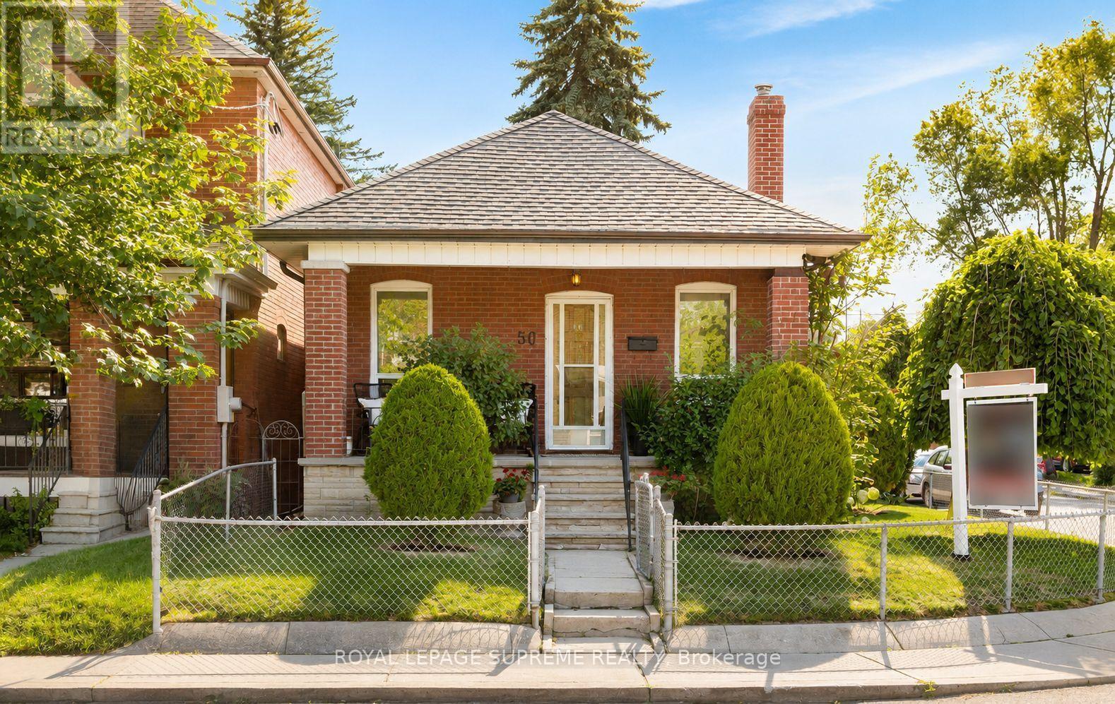 50 Brookside Avenue, Toronto, Ontario  M6S 4G7 - Photo 50 - W13566478