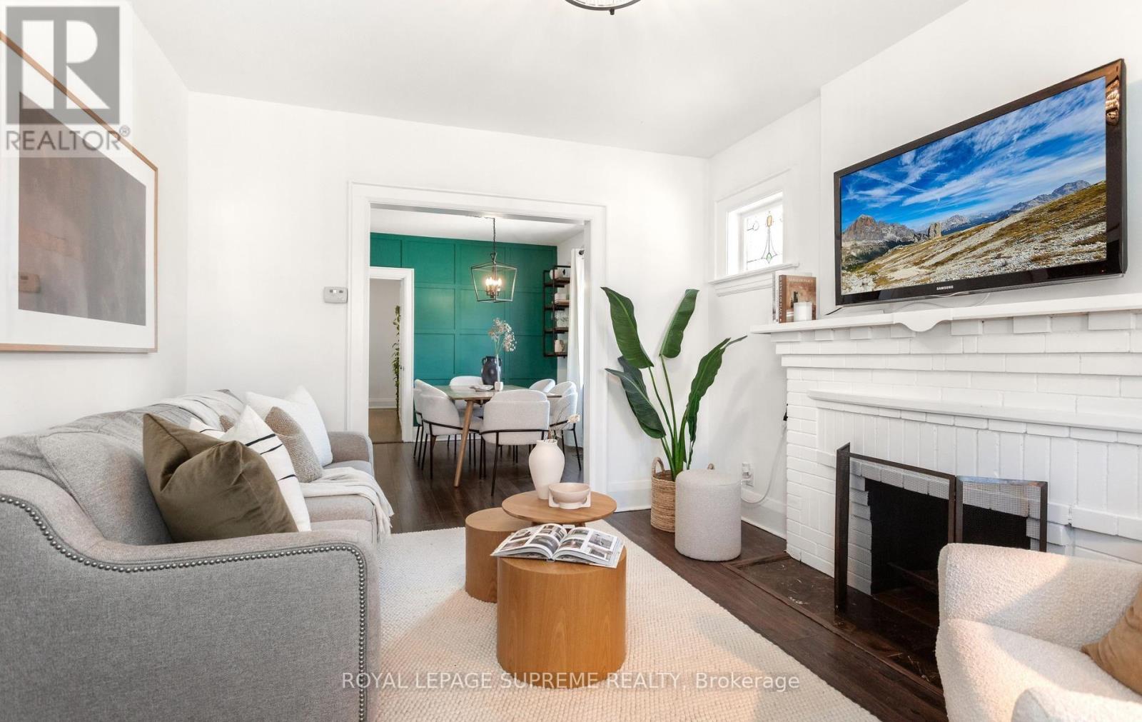50 Brookside Avenue, Toronto, Ontario  M6S 4G7 - Photo 9 - W13566478