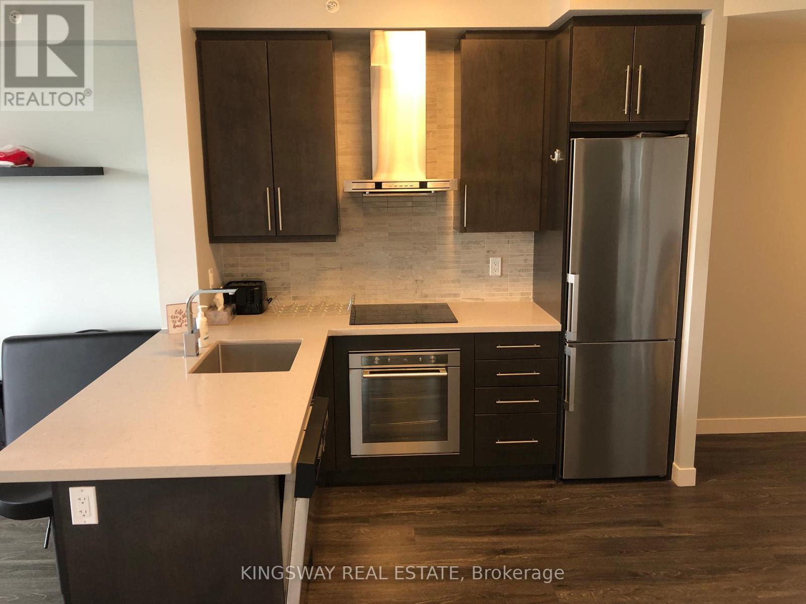 1808 - 2087 Fairview Street, Burlington, Ontario  L7R 0E5 - Photo 4 - W13566482
