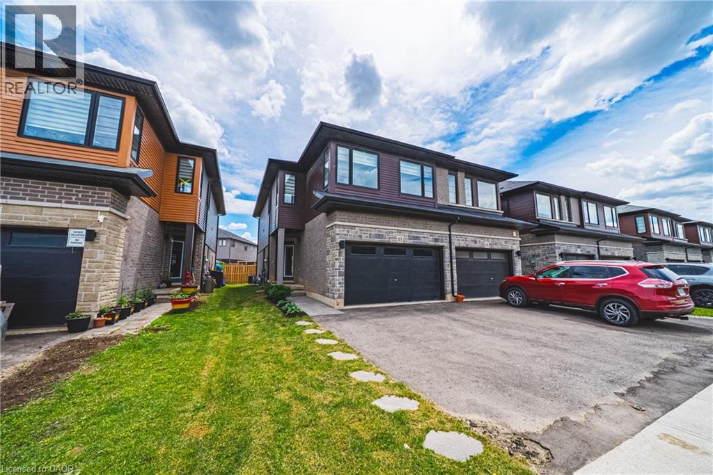 13 BELLHOUSE Avenue, Brantford, Ontario