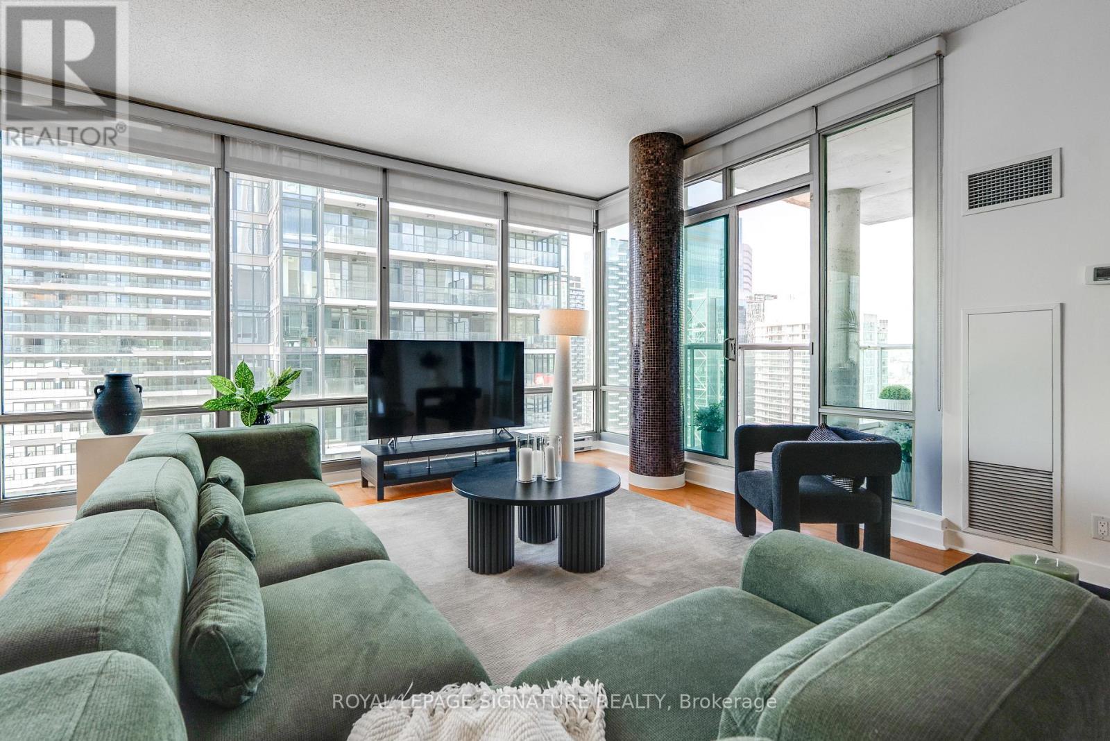 3803 - 81 Navy Wharf Court, Toronto, Ontario  M5V 3S2 - Photo 2 - C13062178
