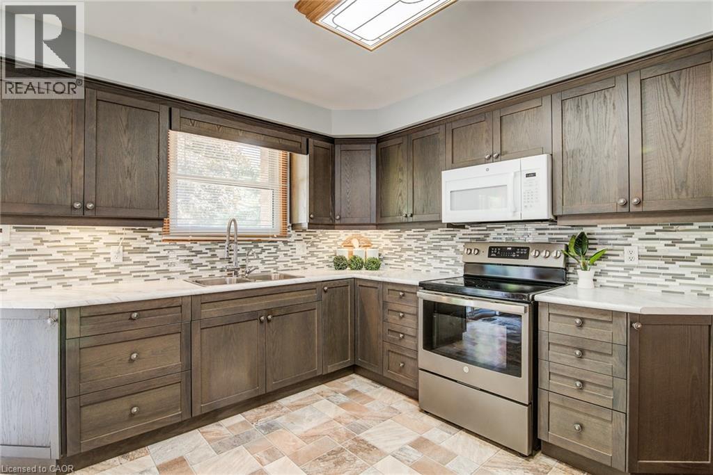 606 Fern Road, Waterloo, Ontario  N2V 1G5 - Photo 18 - 40844012