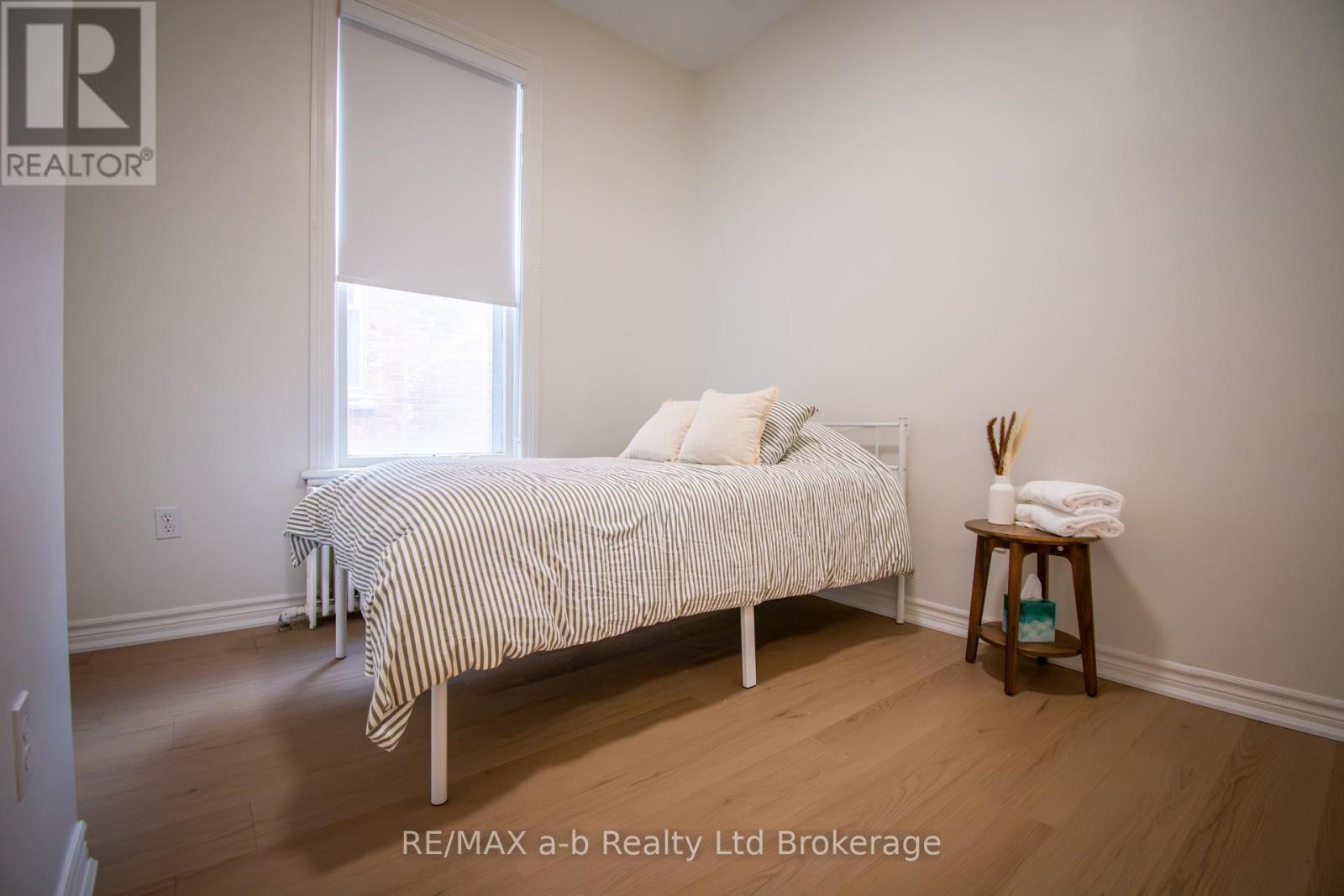 Lower - 390 Ontario Street, Stratford, Ontario  N5A 3H9 - Photo 10 - X13566600
