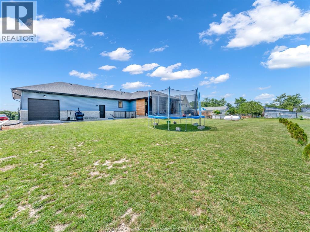 1252 South Malden Road, Essex, Ontario  N9V 2Y7 - Photo 11 - 26017026
