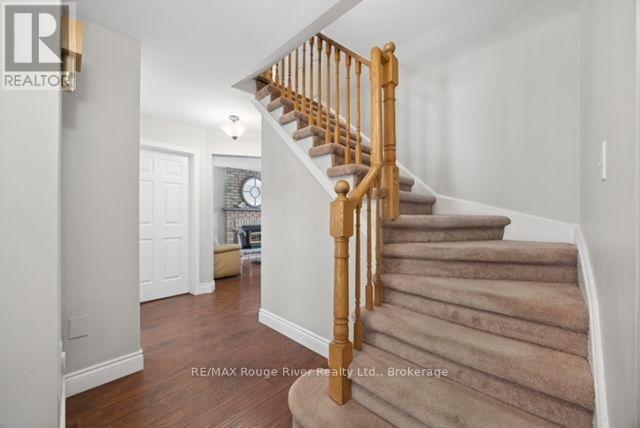 12 Jason Drive, Whitby (Pringle Creek), Ontario L1R 1M1 - Photo 5 - E13566662