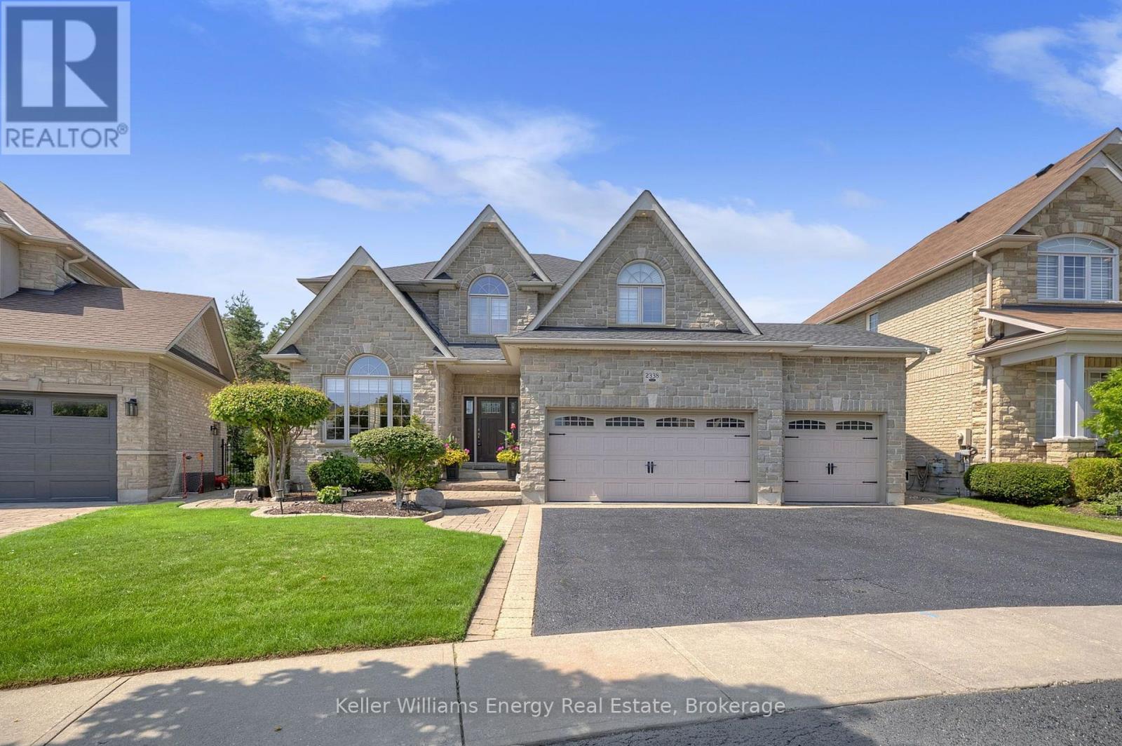 2338 PINDAR CRESCENT, Oshawa, Ontario