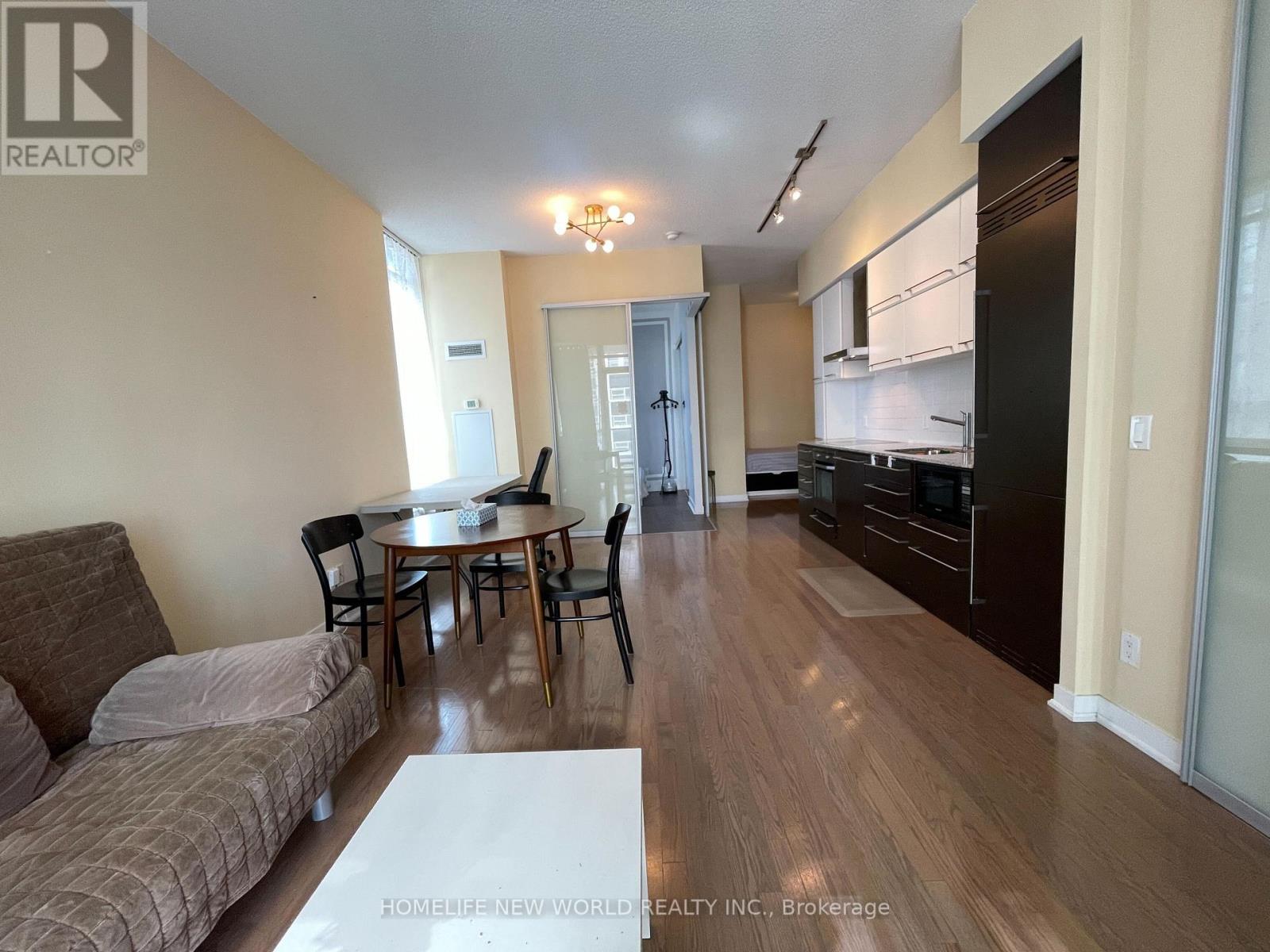 2606 - 770 Bay Street, Toronto, Ontario  M5G 0A6 - Photo 2 - C13566538