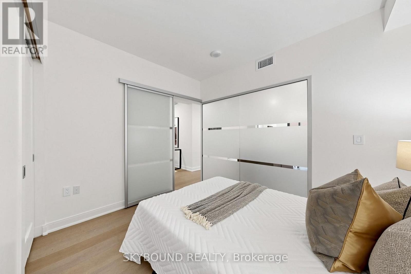 422 - 55 Front Street E, Toronto, Ontario  M5E 0A7 - Photo 27 - C13566602