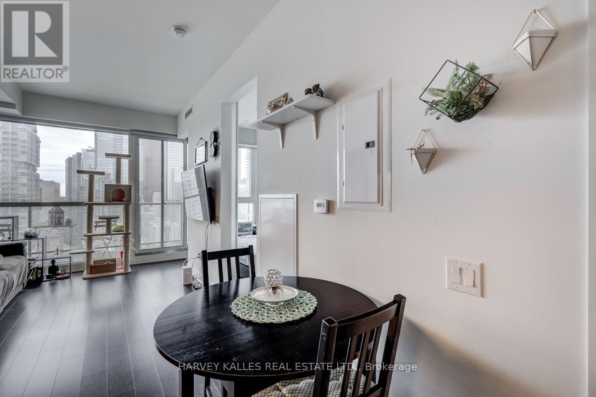 2706 - 290 Adelaide Street W, Toronto, Ontario  M5V 1P6 - Photo 7 - C13566642