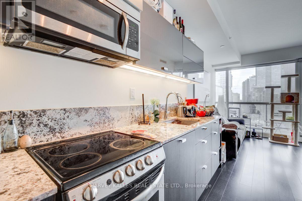 2706 - 290 Adelaide Street W, Toronto, Ontario  M5V 1P6 - Photo 8 - C13566642