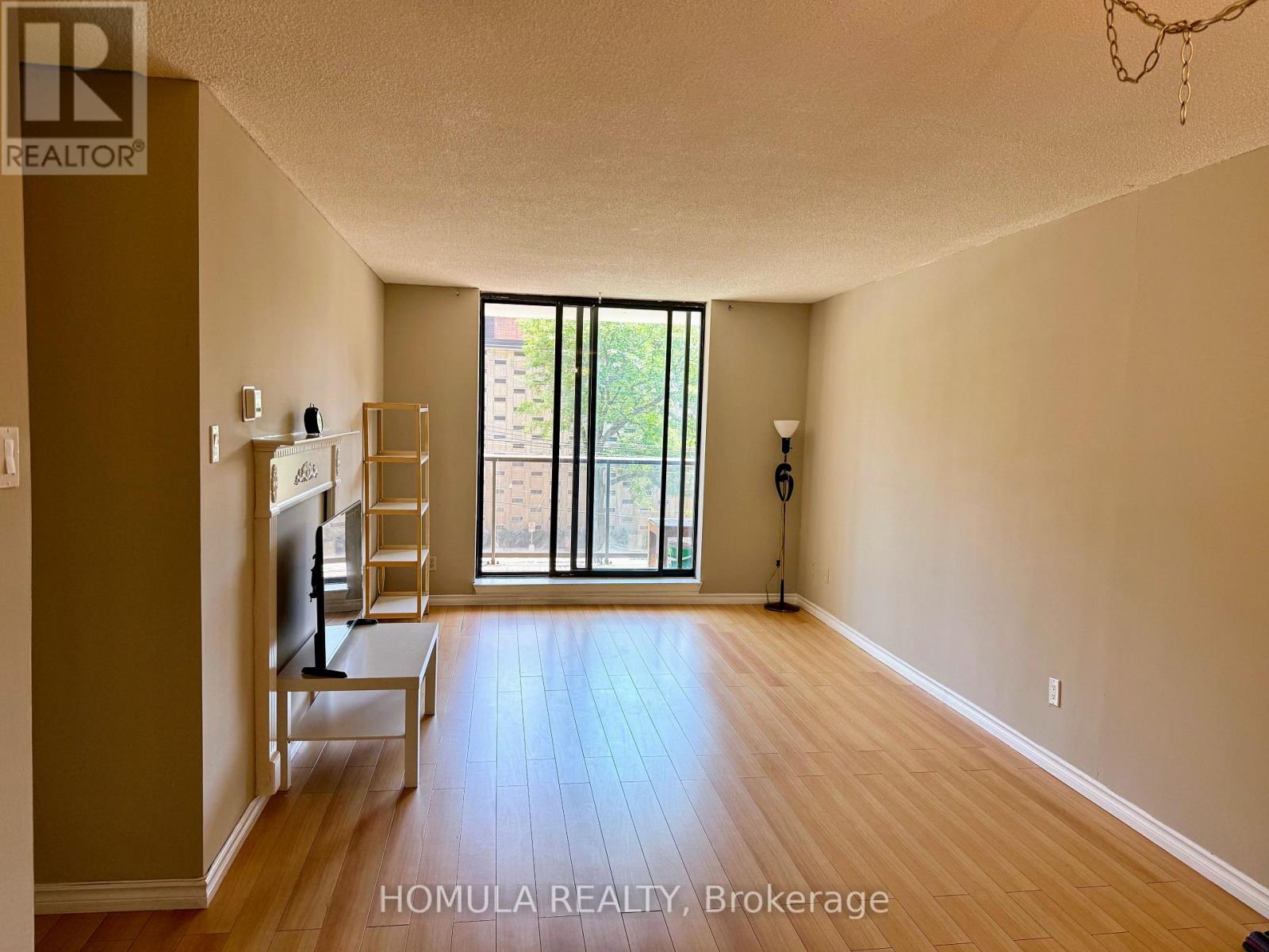 303 - 250 Jarvis Street, Toronto, Ontario  M5B 2L2 - Photo 2 - C13566672
