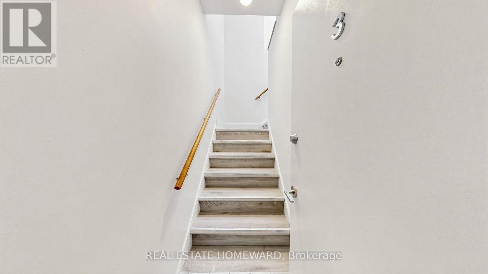 3 - 124 Kendal Avenue, Toronto, Ontario  M5R 1L9 - Photo 3 - C13566704