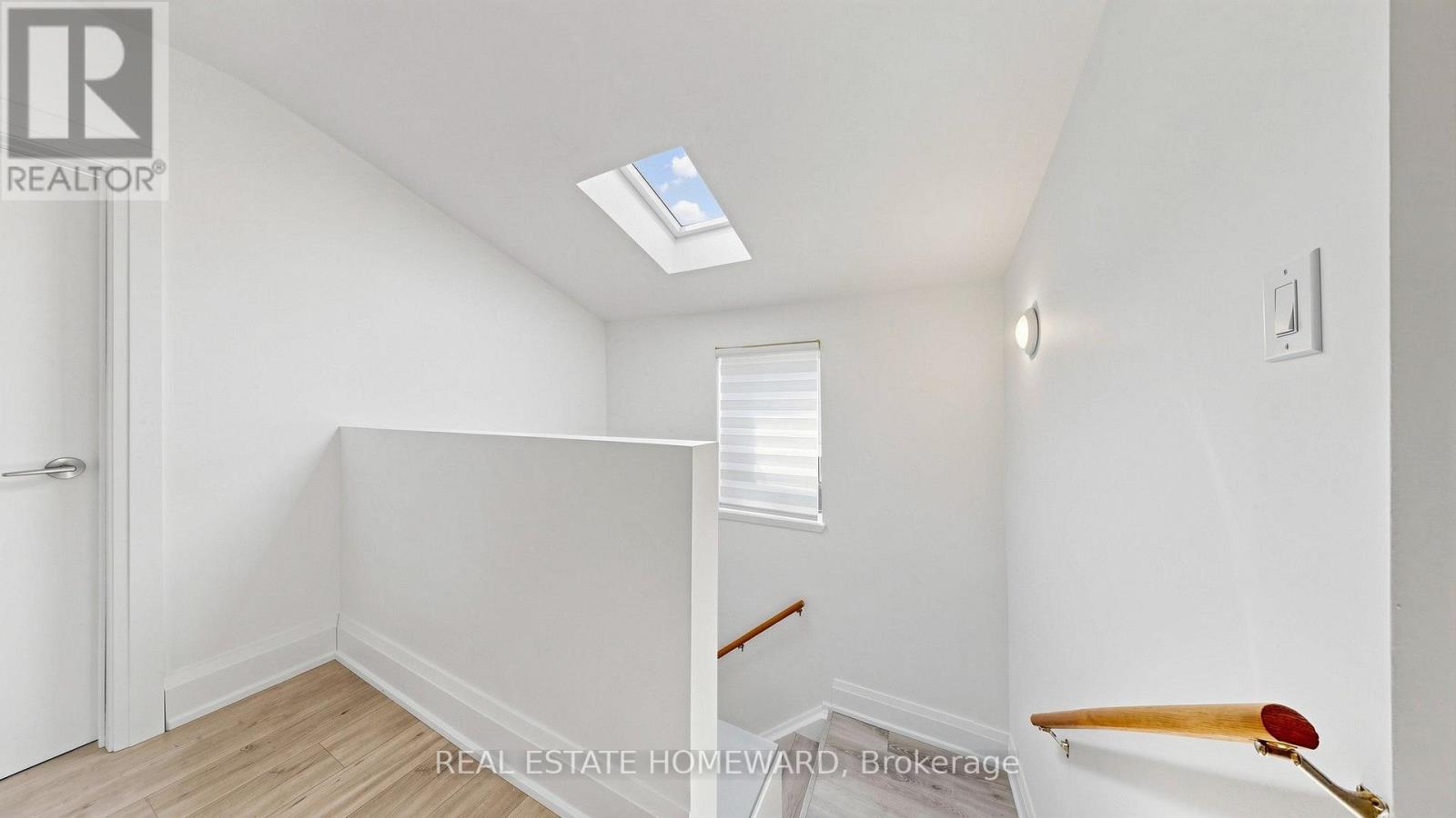 3 - 124 Kendal Avenue, Toronto, Ontario  M5R 1L9 - Photo 4 - C13566704