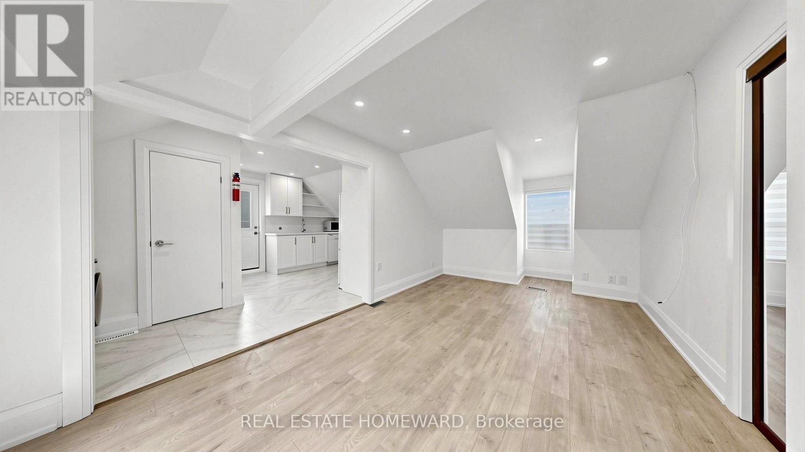 3 - 124 Kendal Avenue, Toronto, Ontario  M5R 1L9 - Photo 6 - C13566704