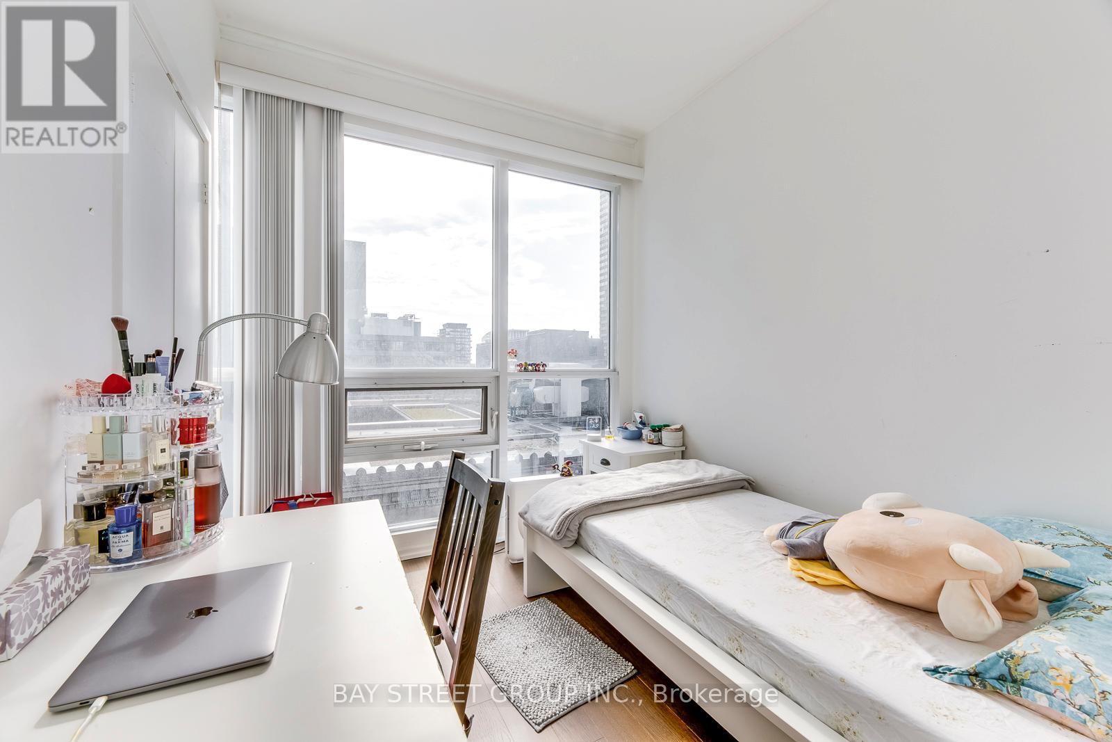 1515 - 70 Temperance Street, Toronto, Ontario  M5H 4E8 - Photo 10 - C13566710