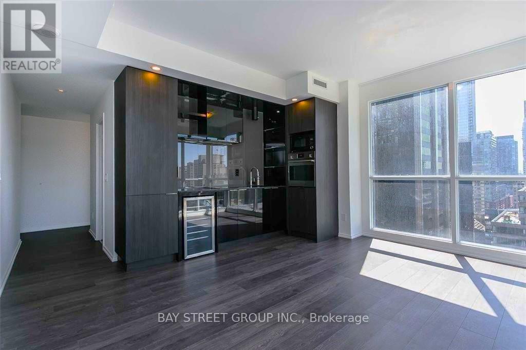1515 - 70 Temperance Street, Toronto, Ontario  M5H 4E8 - Photo 5 - C13566710