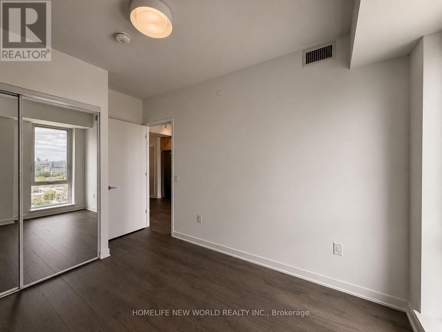 1402 - 10 Oak Street, Toronto, Ontario  M5A 0Z1 - Photo 3 - C13566780