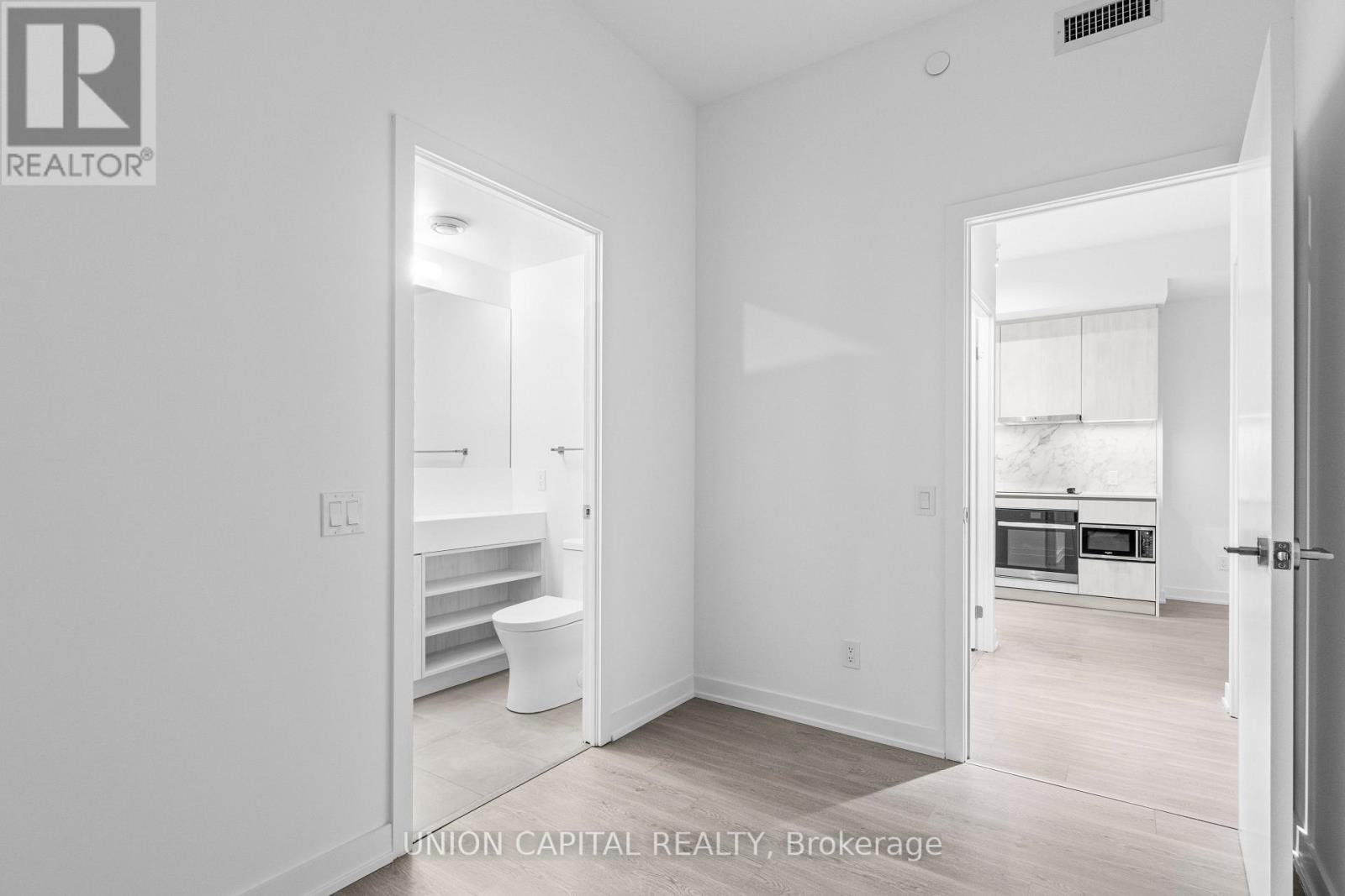 1007 - 8 Wellesley Street W, Toronto, Ontario M4Y 0J5 - Photo 13 - C13566806