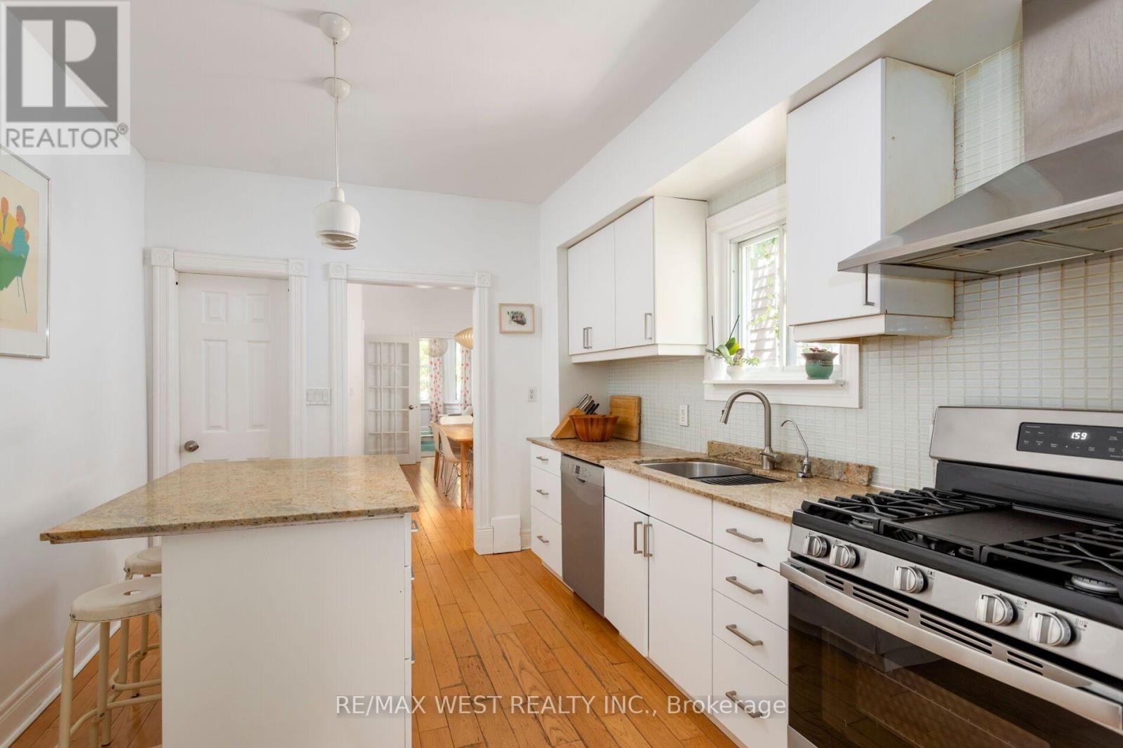 39 Shirley Street, Toronto, Ontario  M6K 1S8 - Photo 14 - C13566856