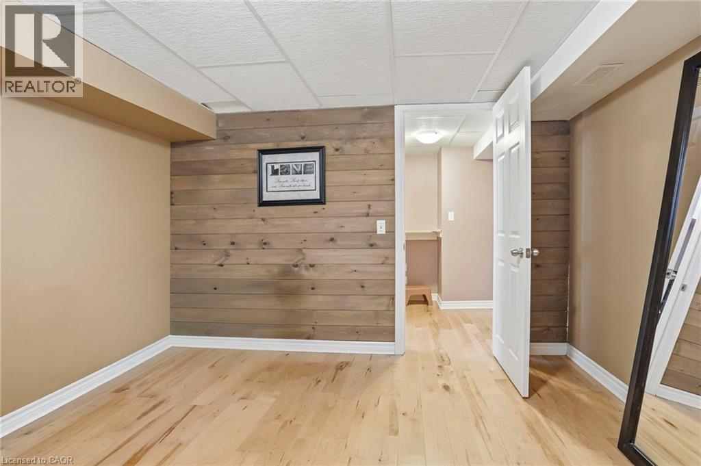 25 Saveryn Road, Hamilton, Ontario  L9B 1N4 - Photo 31 - 40848302