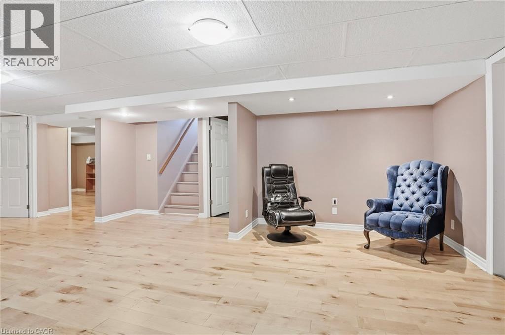 25 Saveryn Road, Hamilton, Ontario  L9B 1N4 - Photo 27 - 40848302