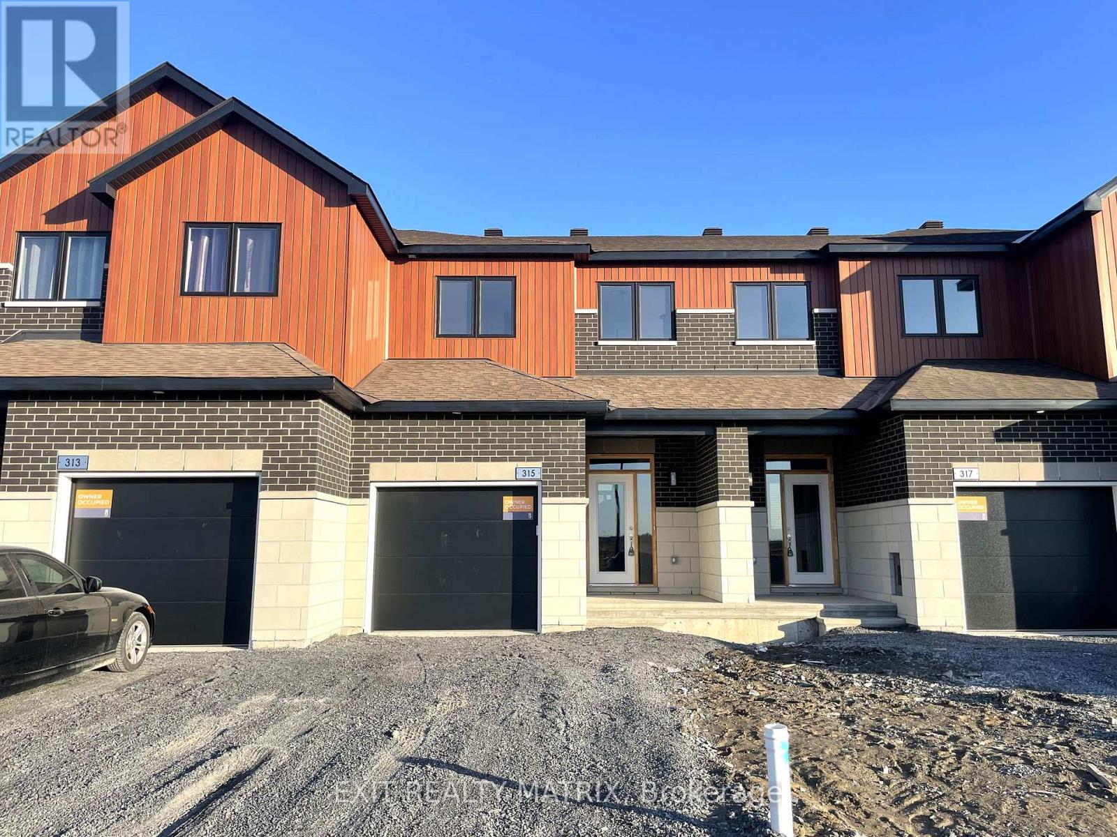 317 LABELLE STREET, Russell, Ontario
