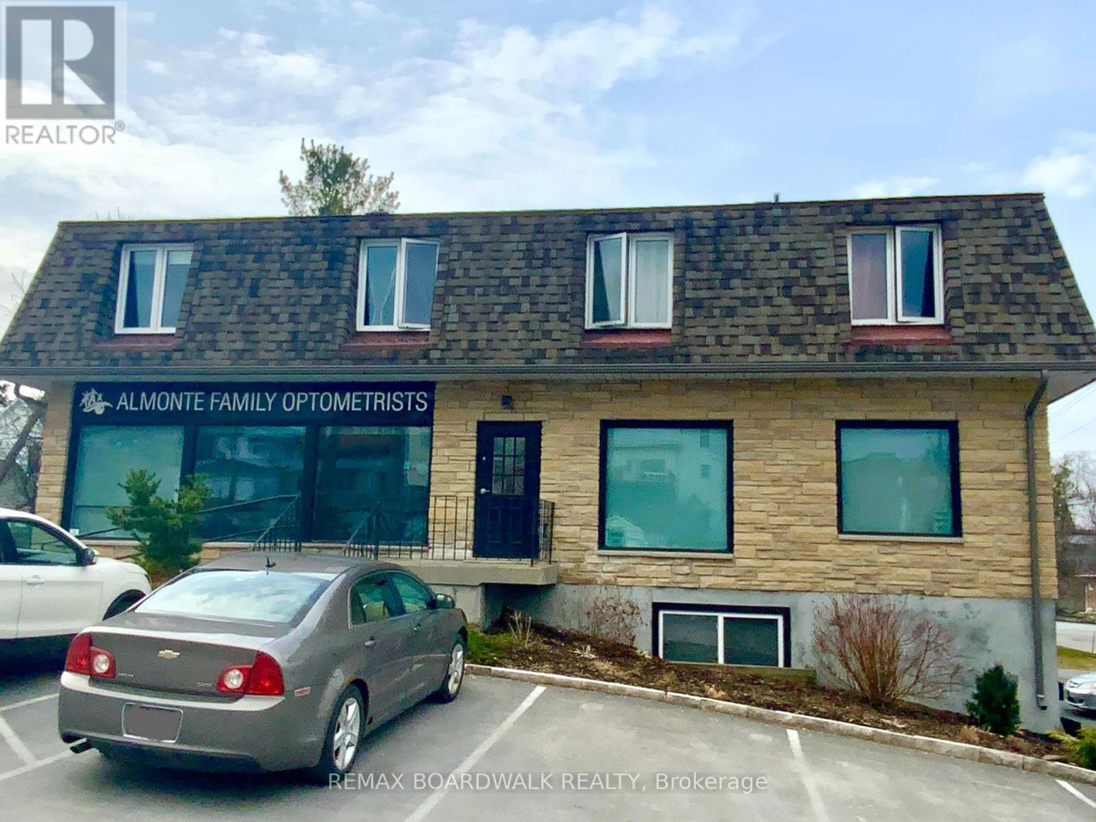 77 BRAE STREET, Mississippi Mills, Ontario