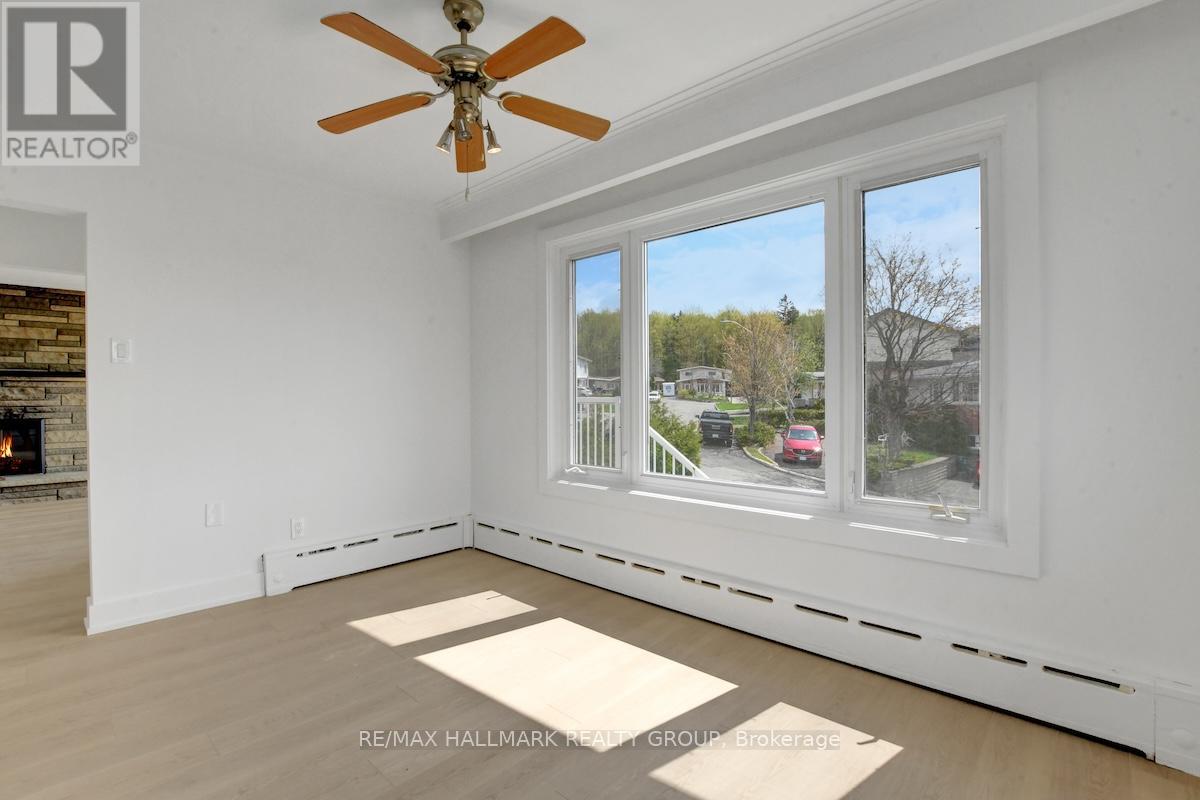 269 Michel Circle, Ottawa, Ontario  K1L 7P4 - Photo 9 - X13566818