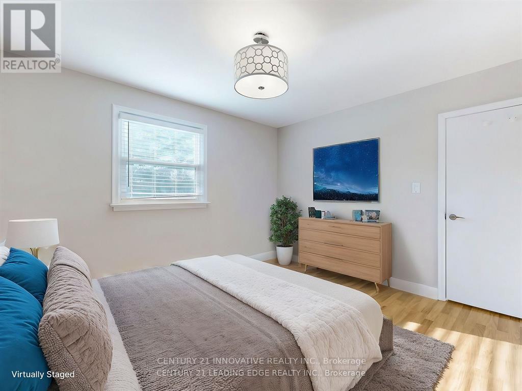 350 The Queensway S, Georgina, Ontario  L4P 2B9 - Photo 16 - N13566618