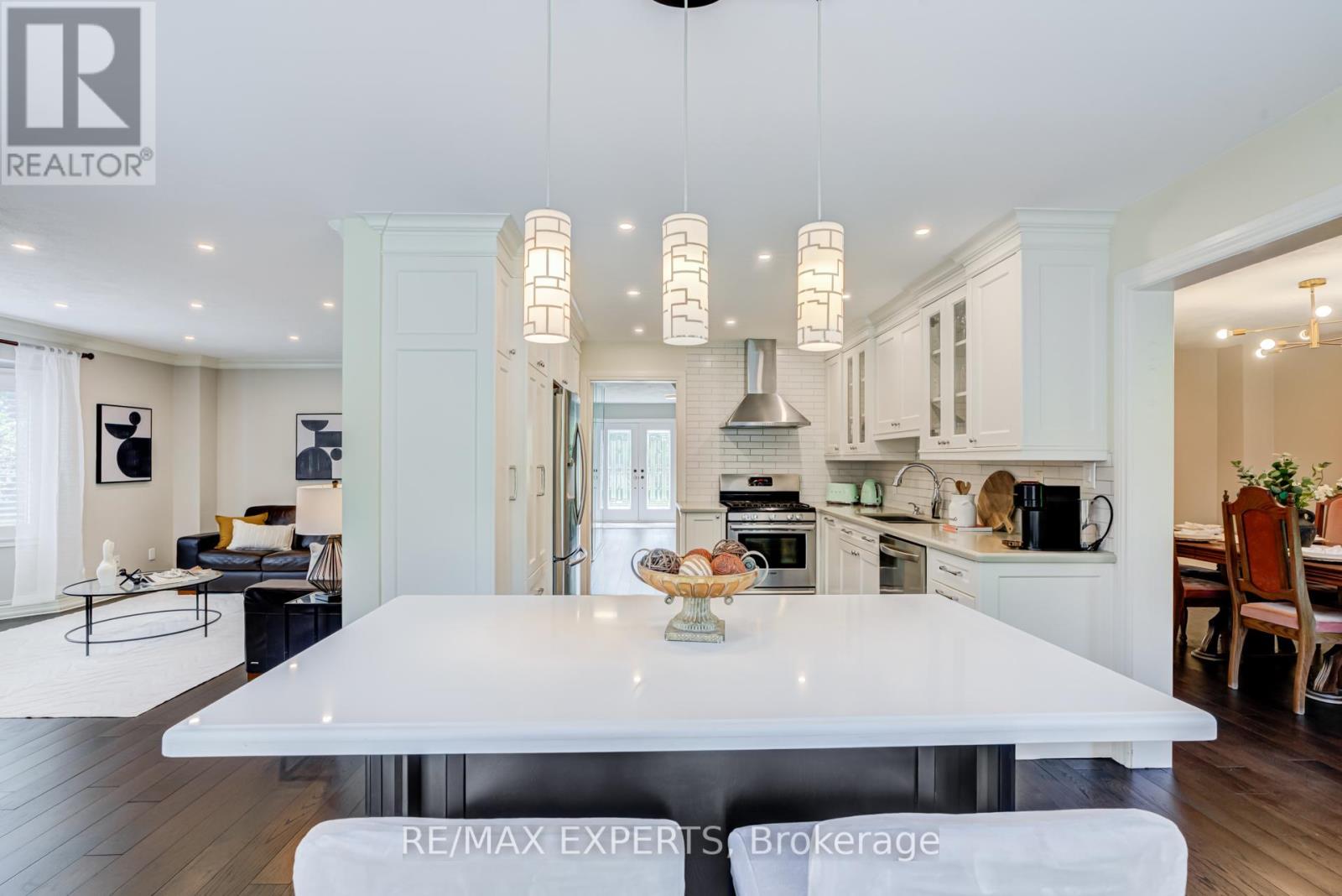 23 Bloomfield Trail, Richmond Hill, Ontario  L4E 2J7 - Photo 12 - N13566800