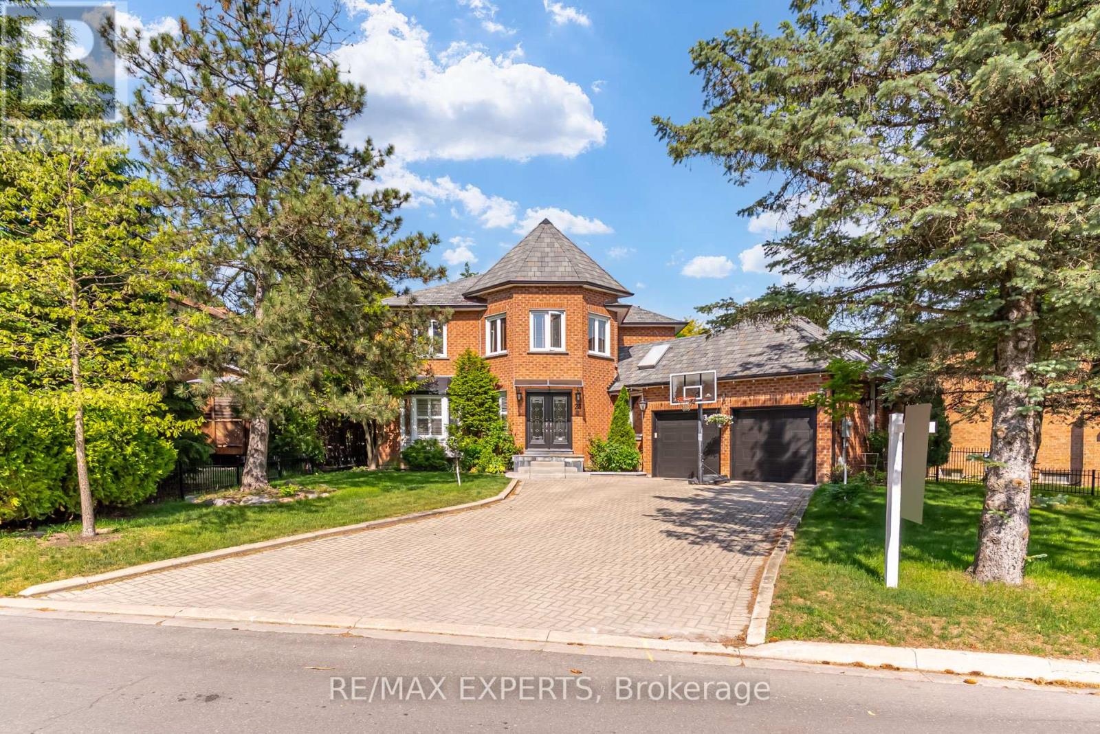 23 Bloomfield Trail, Richmond Hill, Ontario  L4E 2J7 - Photo 2 - N13566800