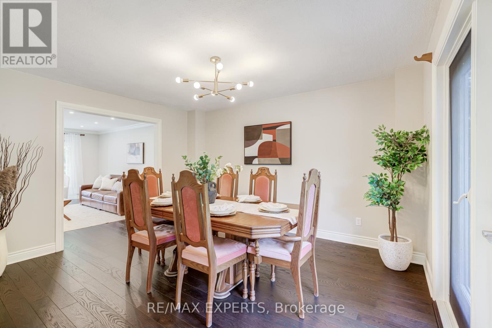 23 Bloomfield Trail, Richmond Hill, Ontario  L4E 2J7 - Photo 8 - N13566800