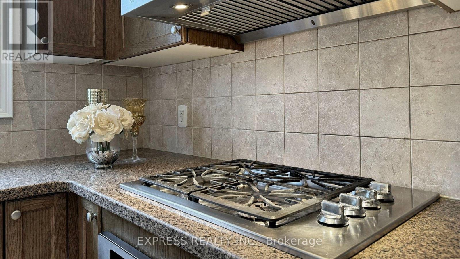 7 Mackenzie's Stand Avenue, Markham, Ontario  L6G 0C4 - Photo 17 - N13566836