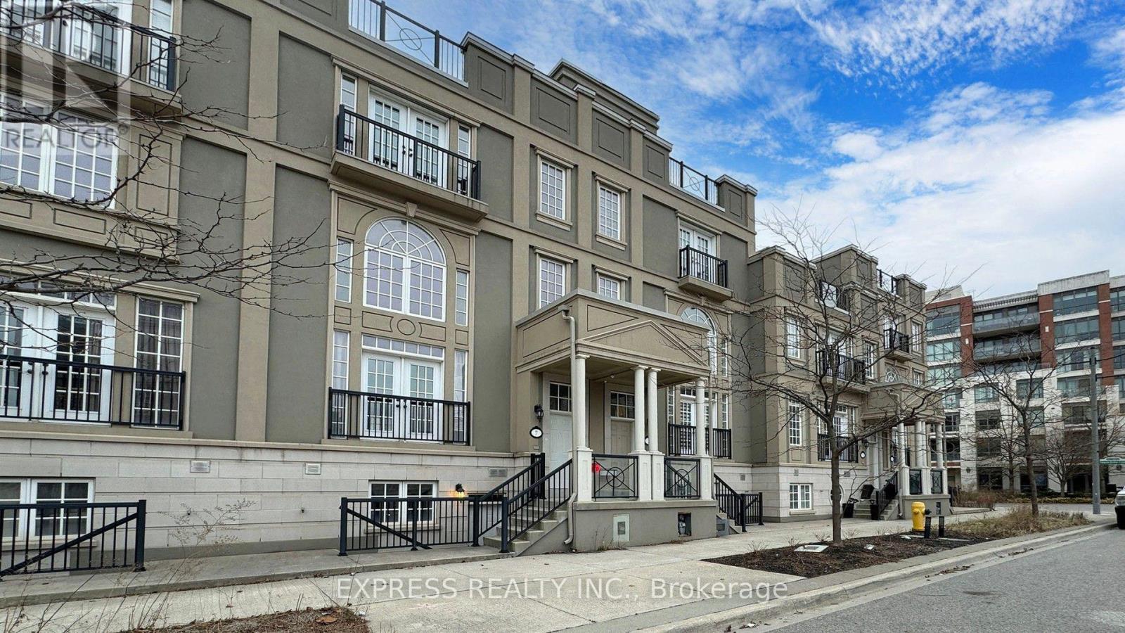 7 Mackenzie's Stand Avenue, Markham, Ontario  L6G 0C4 - Photo 2 - N13566836