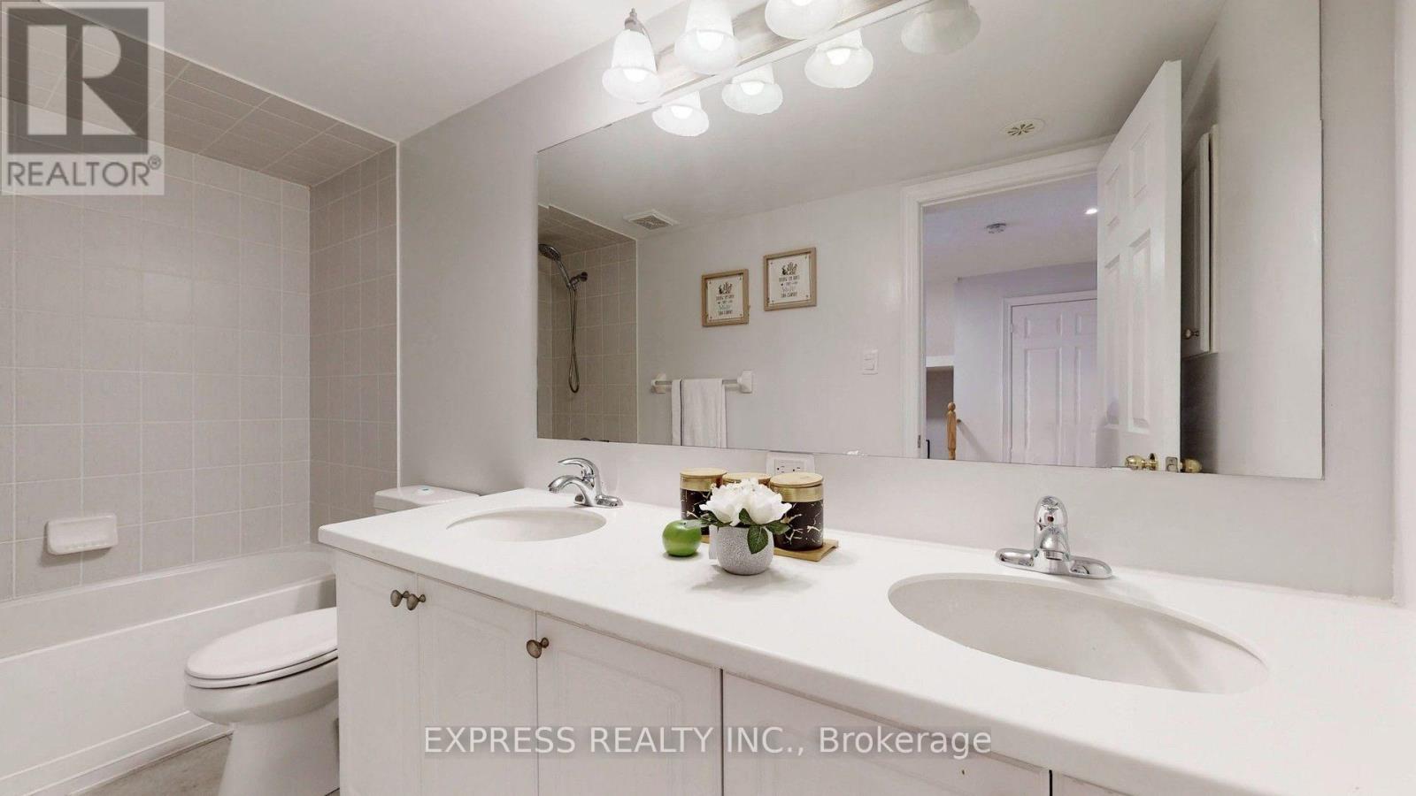 7 Mackenzie's Stand Avenue, Markham, Ontario  L6G 0C4 - Photo 32 - N13566836