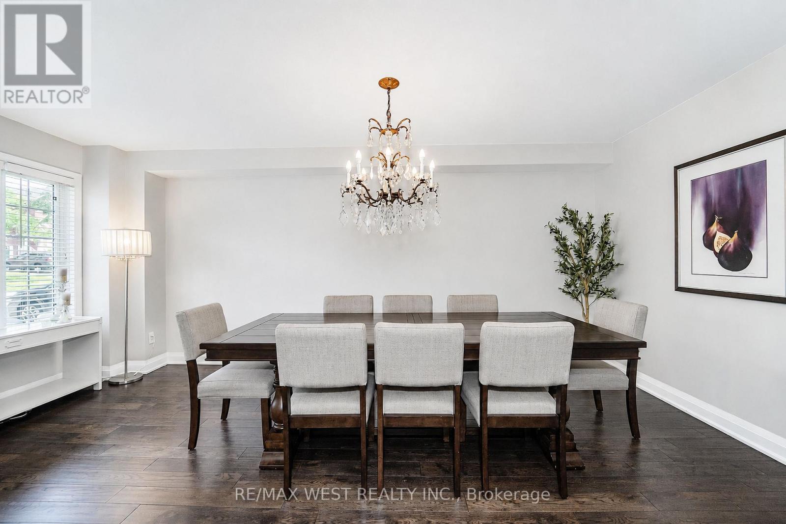 41 Knapton Drive, Newmarket, Ontario  L3X 3A9 - Photo 4 - N13566864