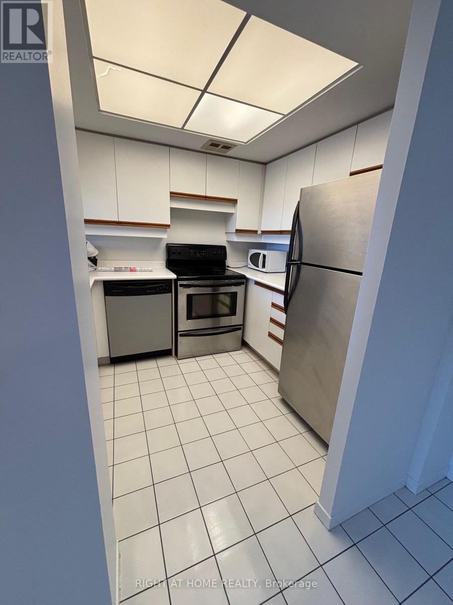 701 - 250 Webb Drive, Mississauga, Ontario  L5B 3Z4 - Photo 5 - W13446872