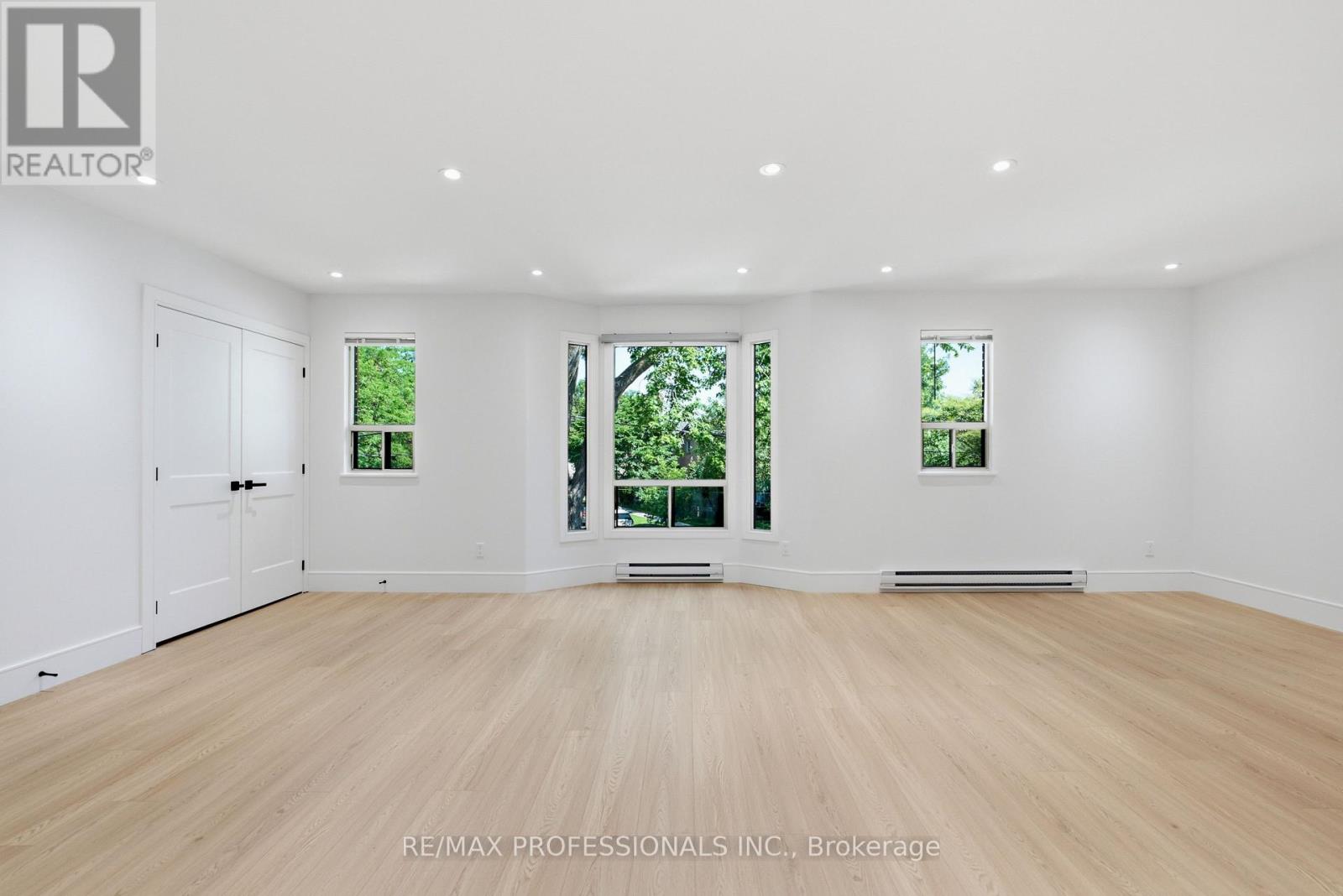 105 Cavell Avenue, Toronto, Ontario  M8V 1P5 - Photo 12 - W13566524