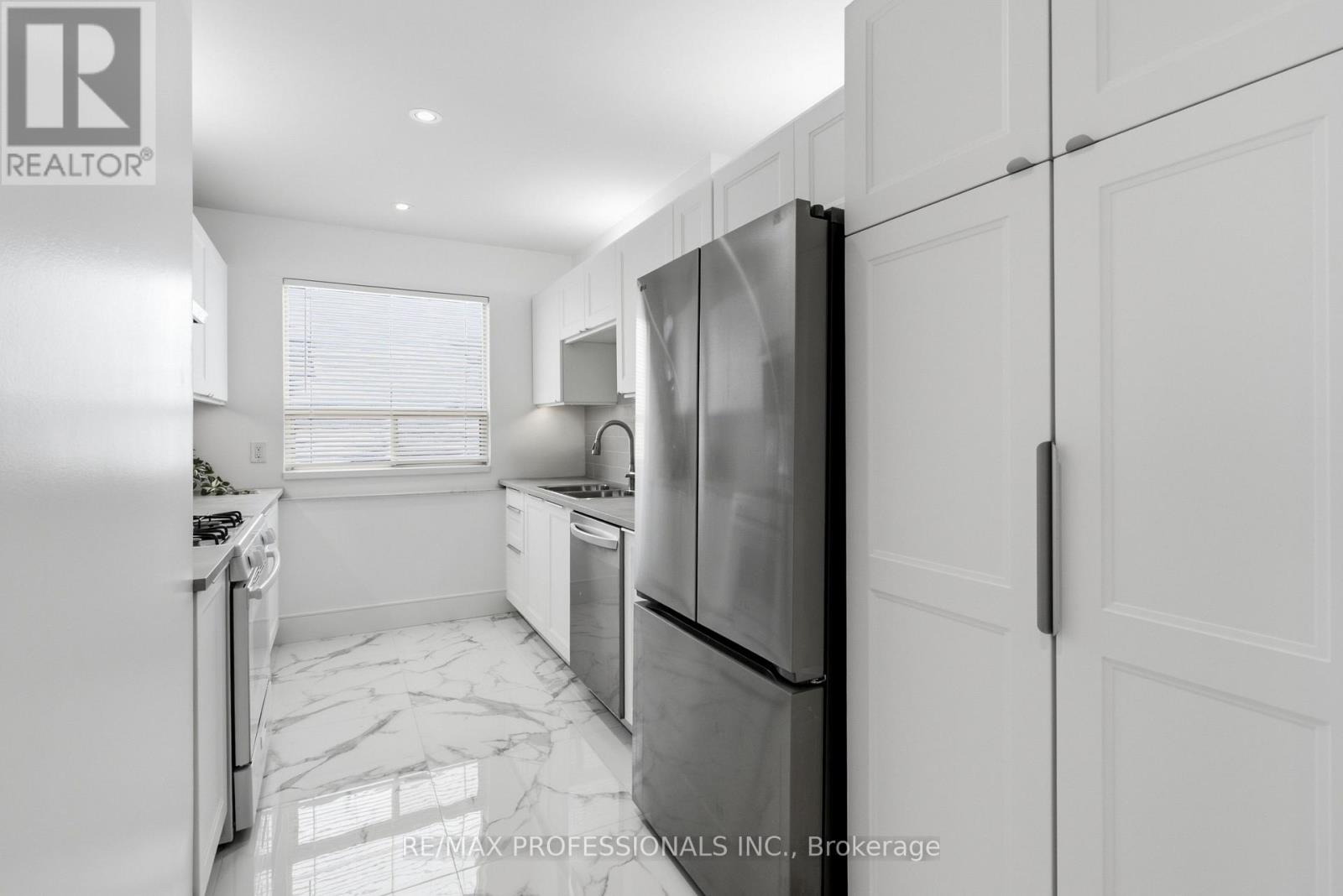 105 Cavell Avenue, Toronto, Ontario  M8V 1P5 - Photo 14 - W13566524