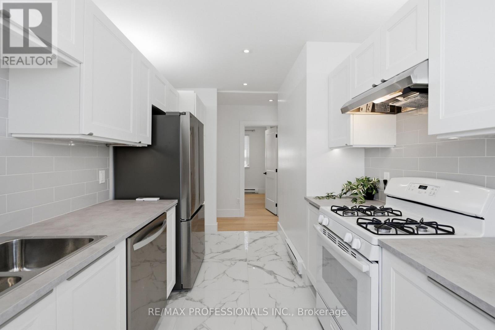 105 Cavell Avenue, Toronto, Ontario  M8V 1P5 - Photo 18 - W13566524