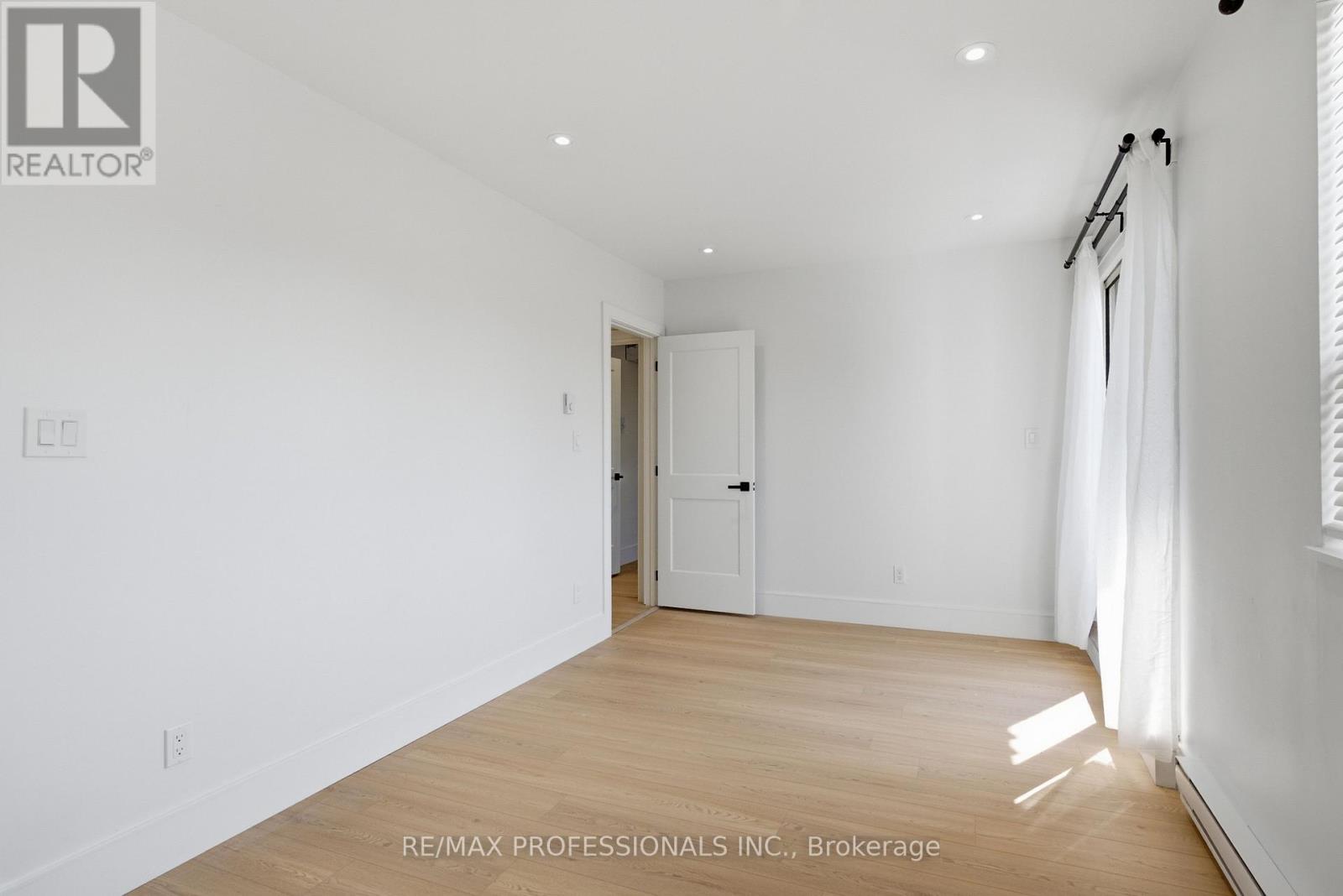105 Cavell Avenue, Toronto, Ontario  M8V 1P5 - Photo 24 - W13566524