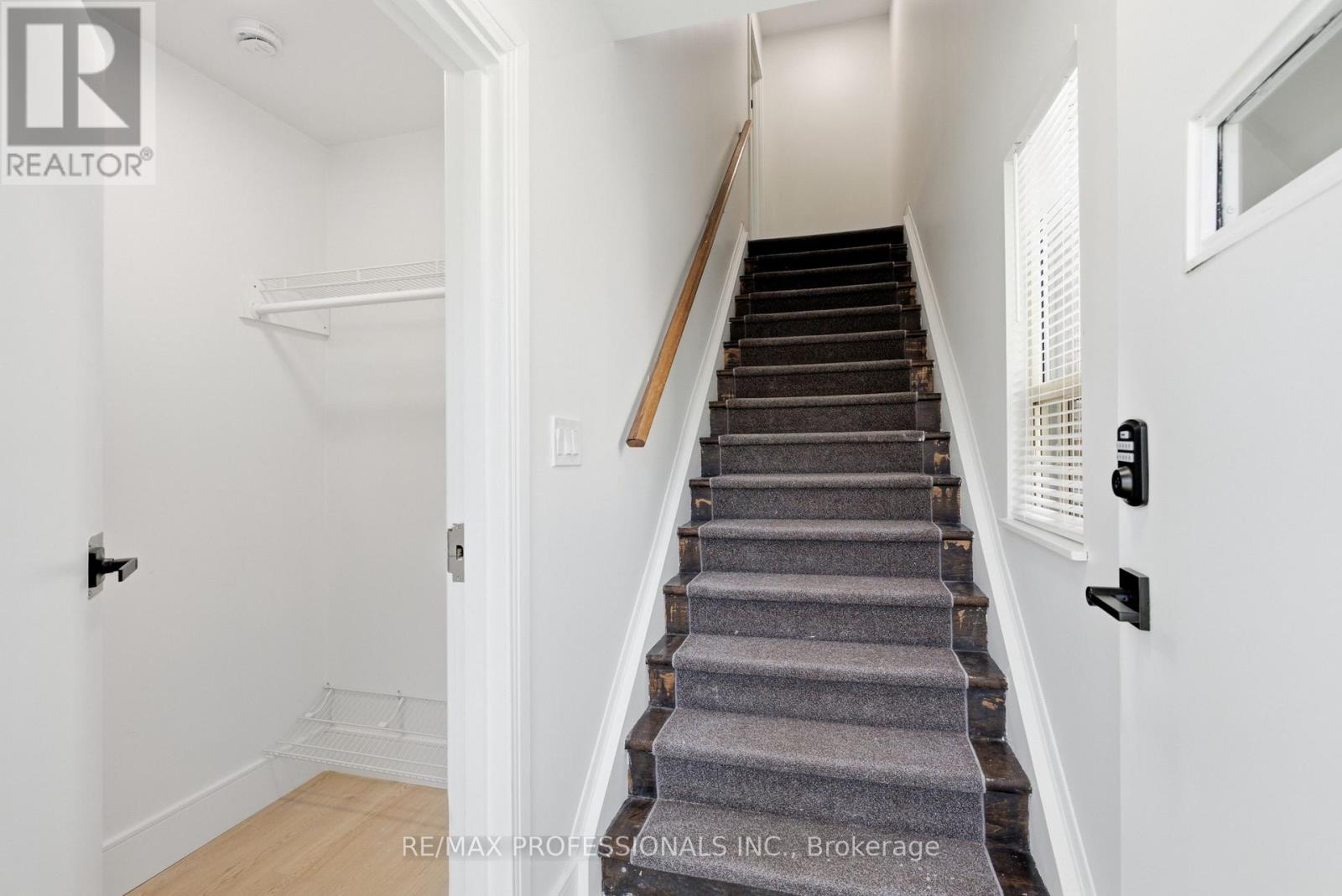 105 Cavell Avenue, Toronto, Ontario  M8V 1P5 - Photo 3 - W13566524
