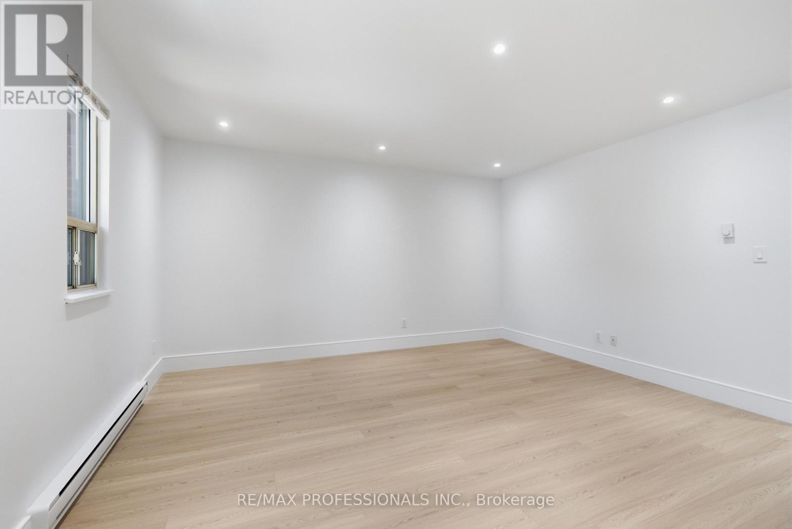 105 Cavell Avenue, Toronto, Ontario  M8V 1P5 - Photo 7 - W13566524