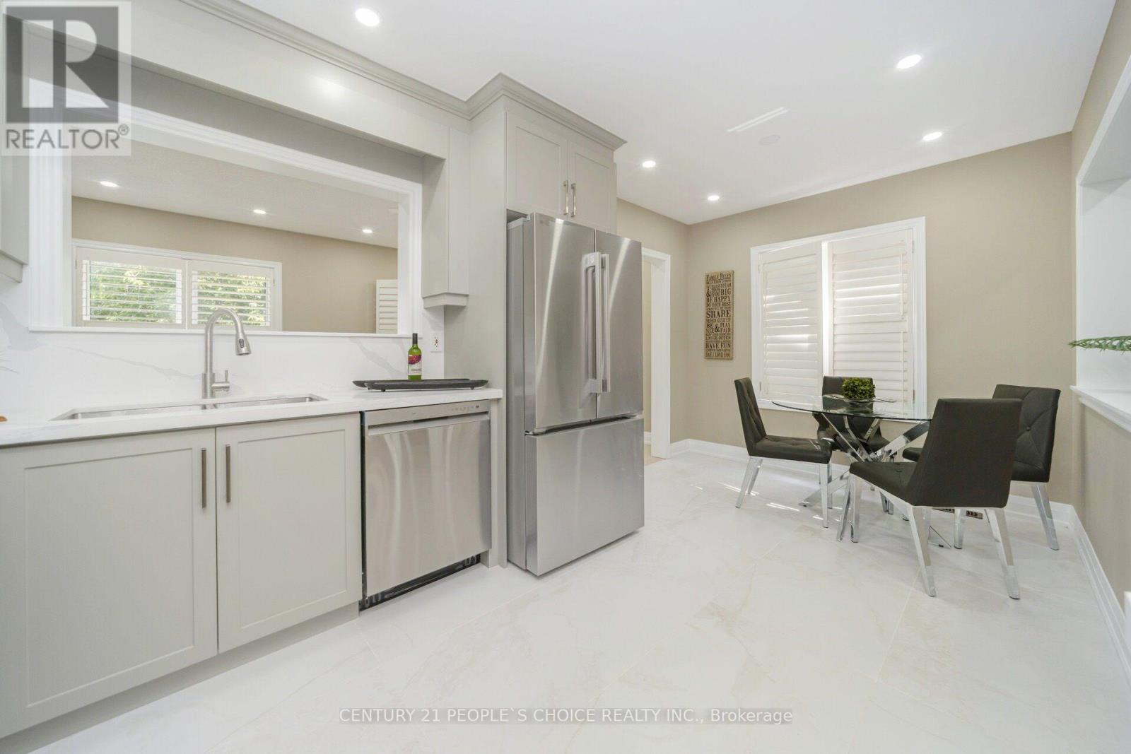 7216 Gagliano Drive, Mississauga, Ontario  L5W 1X4 - Photo 12 - W13566550