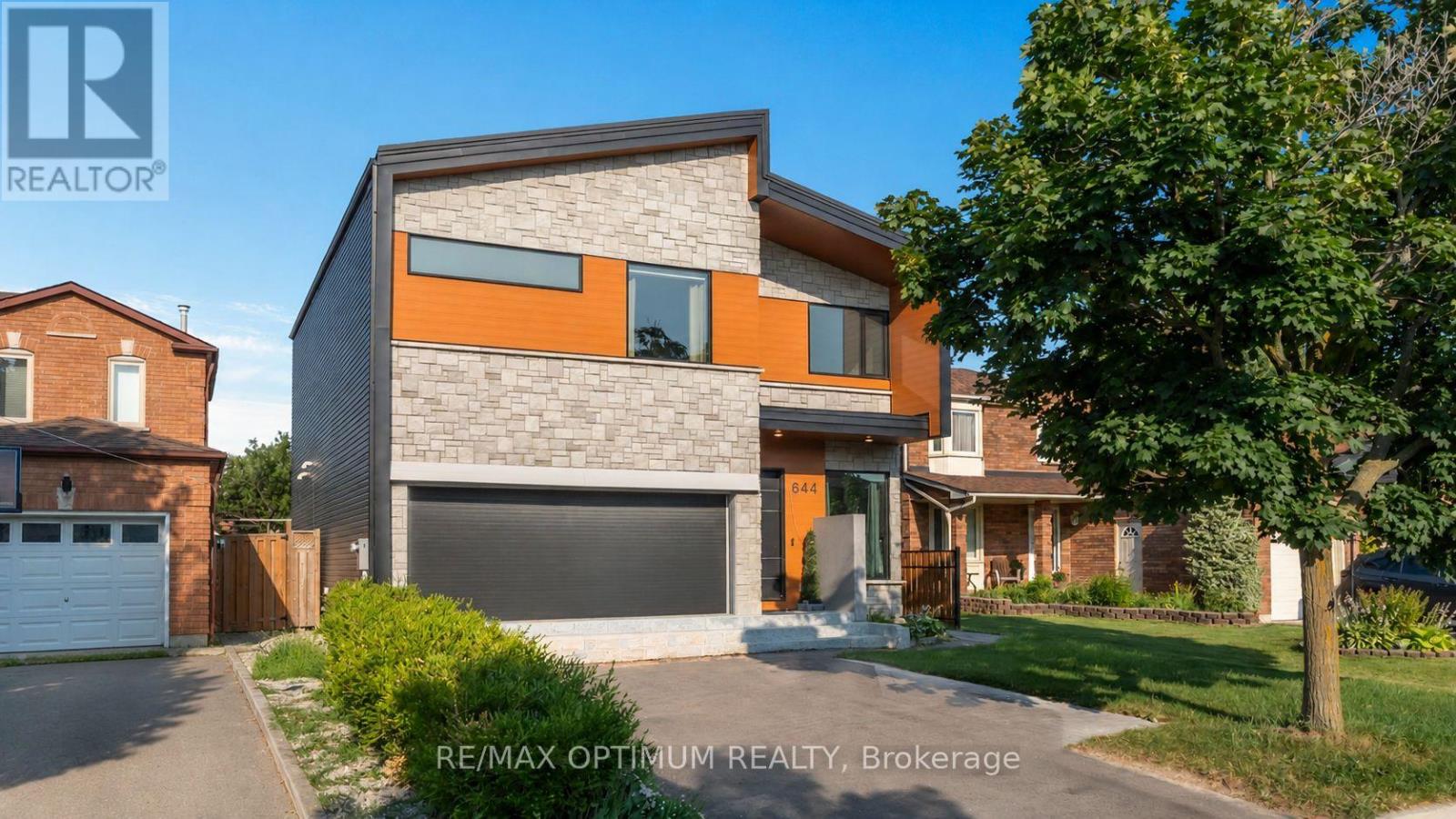 644 Roselaire Trail, Mississauga, Ontario  L5R 3C5 - Photo 1 - W13566558