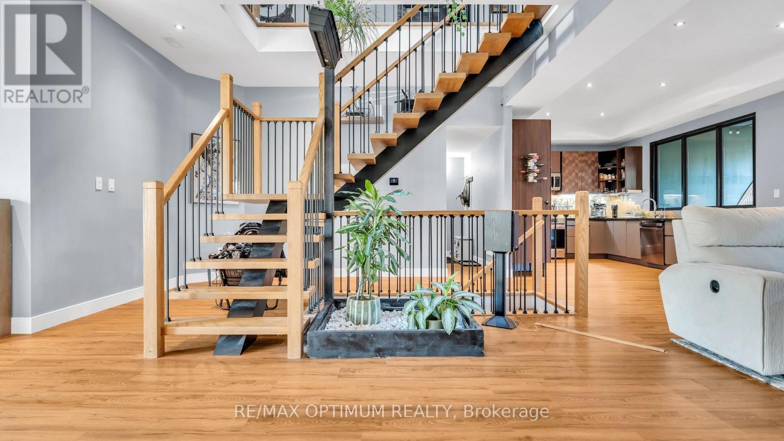 644 Roselaire Trail, Mississauga, Ontario  L5R 3C5 - Photo 5 - W13566558