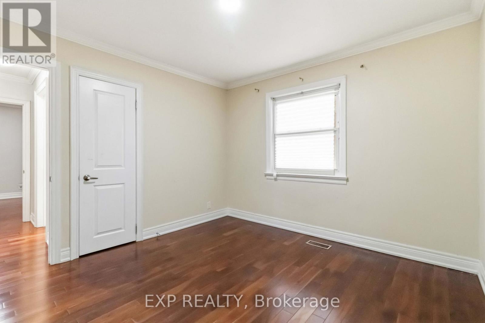 Main - 133 Cornelius Parkway, Toronto, Ontario  M6L 2K7 - Photo 10 - W13566562