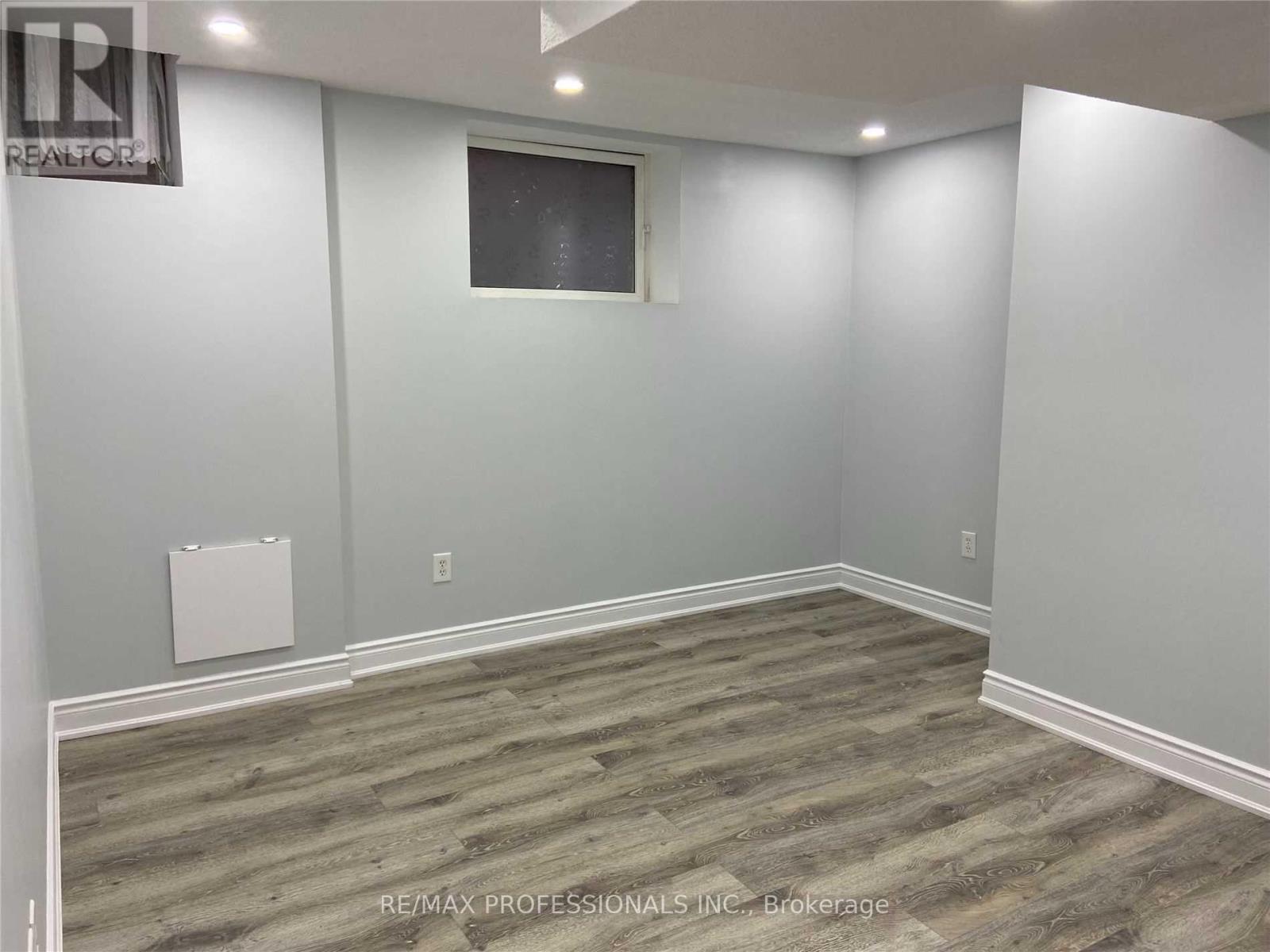 Bsmt - 5349 Lismic Boulevard, Mississauga, Ontario  L5V 1Y5 - Photo 15 - W13566636