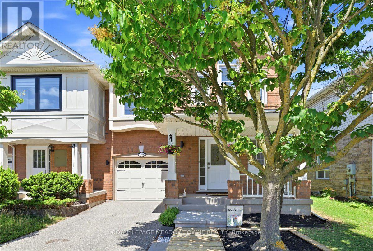2068 Broadleaf Crescent, Burlington, Ontario  L7L 6S4 - Photo 2 - W13566660